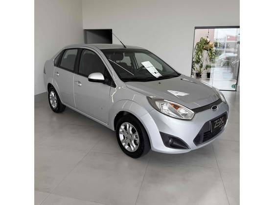 FORD FIESTA 1.6 ROCAM SEDAN 8V FLEX 4P MANUAL FORD FIESTA 1.6 ROCAM SEDAN 8V FLEX 4P MANUAL